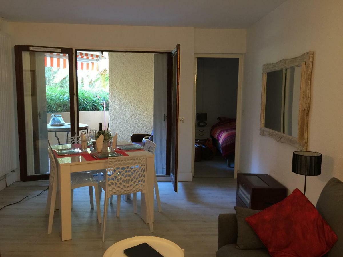 Les Orangers Apartment Saint-Raphael  Luaran gambar